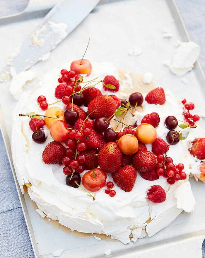 Summer Berry Pavlova – Odette Williams